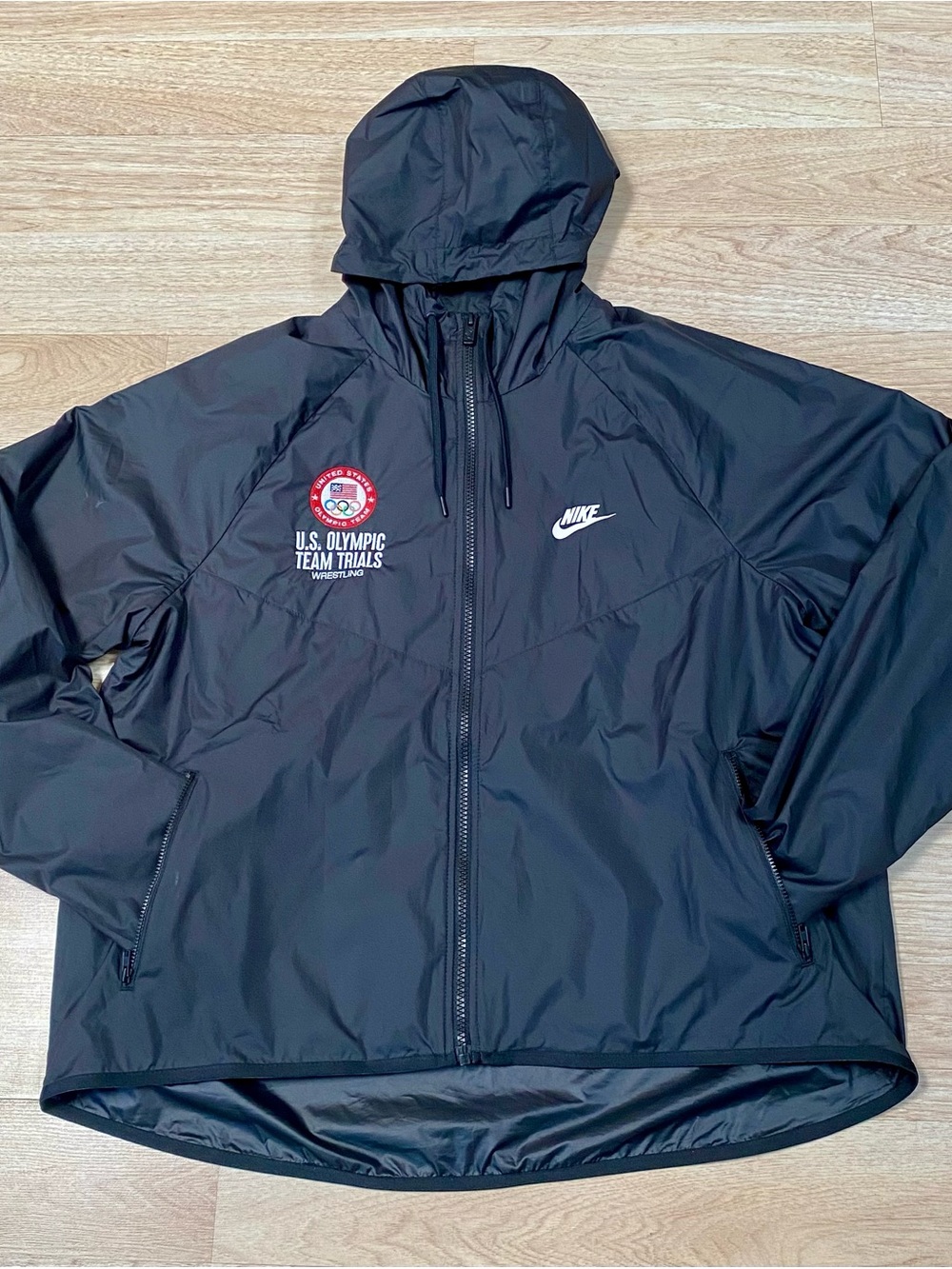 Nike Windrunner Jacket Women’s L Black WRESTLING US Olympic Team Trials Full Zip
